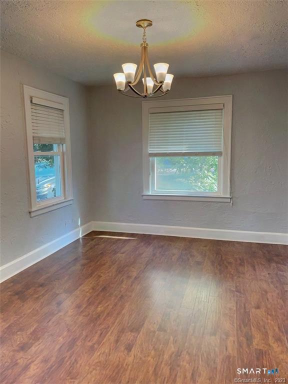 Building Photo - 203 Toms Rd