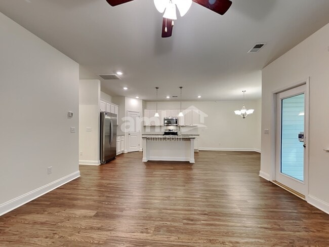 Building Photo - 145 Sweet Gum Dr