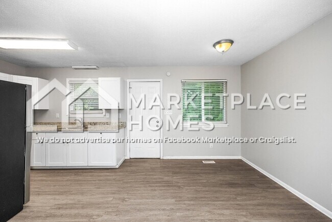 Building Photo - 4028 Sewall Dr SW
