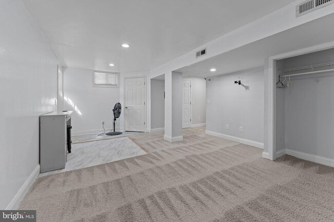 Building Photo - 8561 Skipjack Pl