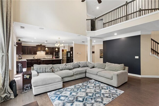 Building Photo - 4470 Skylark Ln