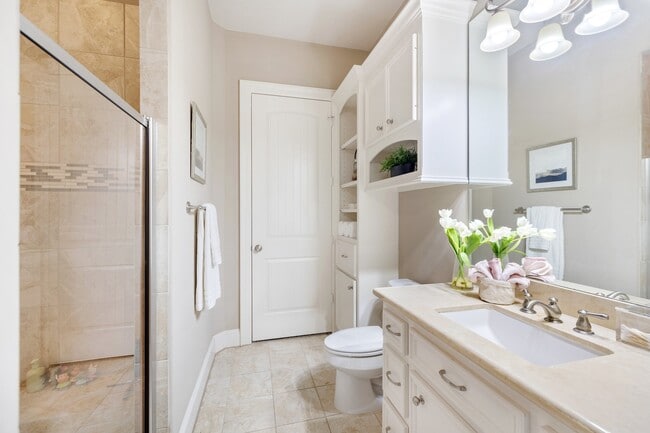 Building Photo - 21603 Christopher Lake Ct