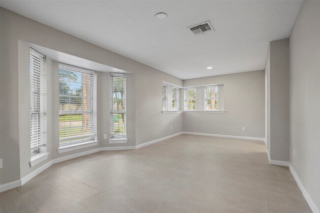 Building Photo - 1015 Rock Canyon Dr