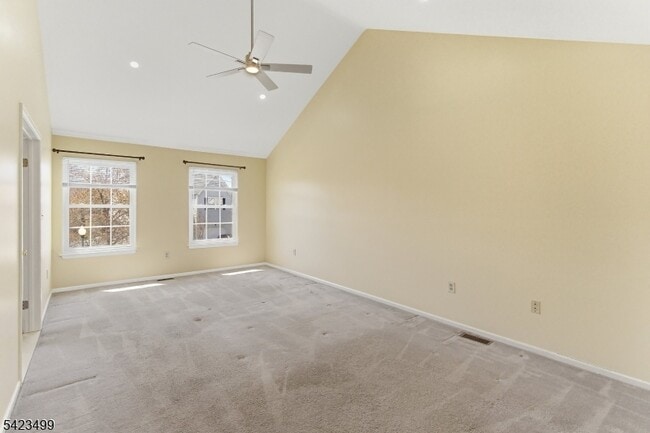 Building Photo - 62 Magellan Way