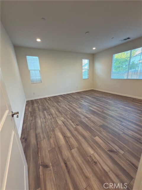 Building Photo - 15767 Sweet Bay Ave