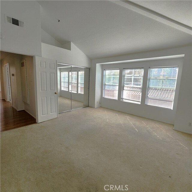 Building Photo - 132 Cartier Aisle