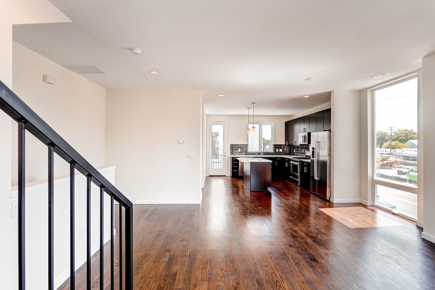 Building Photo - 3415 Larimer St