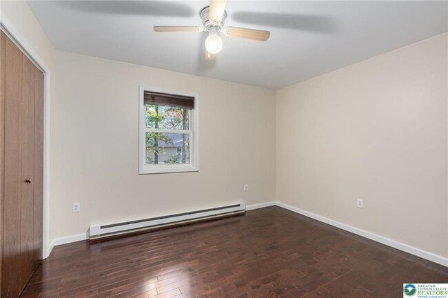 Building Photo - 273 Four Seasons Dr