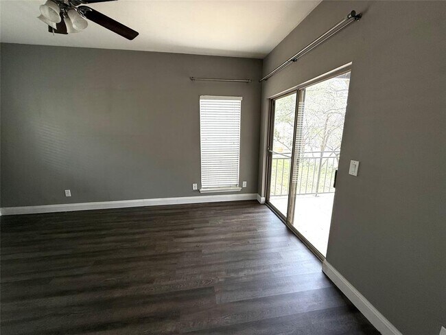 Building Photo - 6000-22 Shepherd Mountain Cove