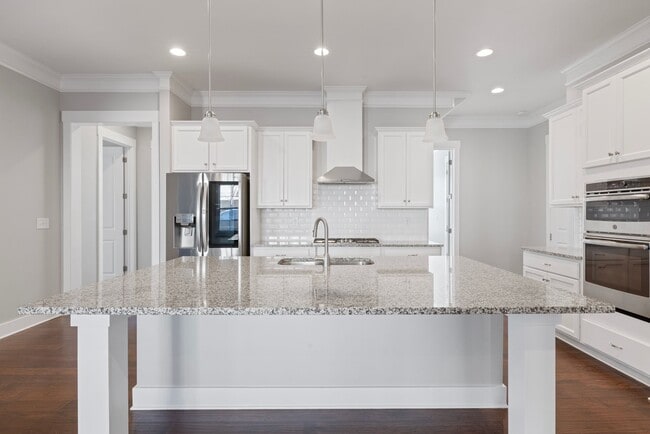 Building Photo - 704 Kenway Loop