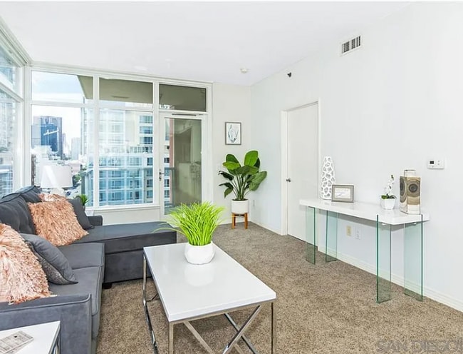 Building Photo - 427 Ninth Ave