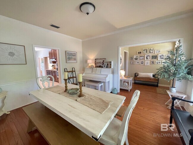 Building Photo - 31072 Oakleigh Dr