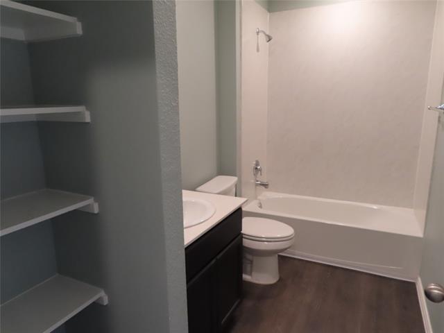 Building Photo - 3037 Zinnia St