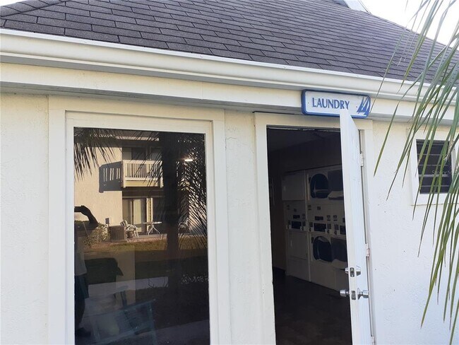 Building Photo - 455 Alt 19