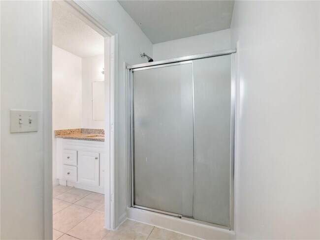 Building Photo - 2032 Morning Dew Pl