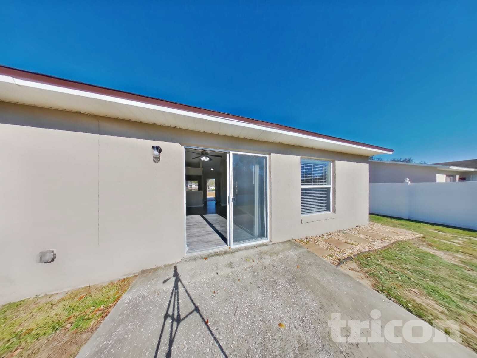 Building Photo - 15201 Margaux Dr