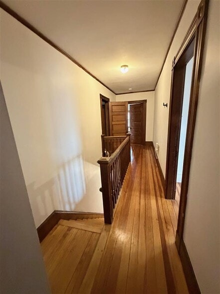 Building Photo - 13 Linden Ave