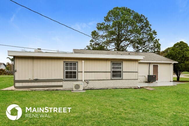 Building Photo - 1567 Lavilla St