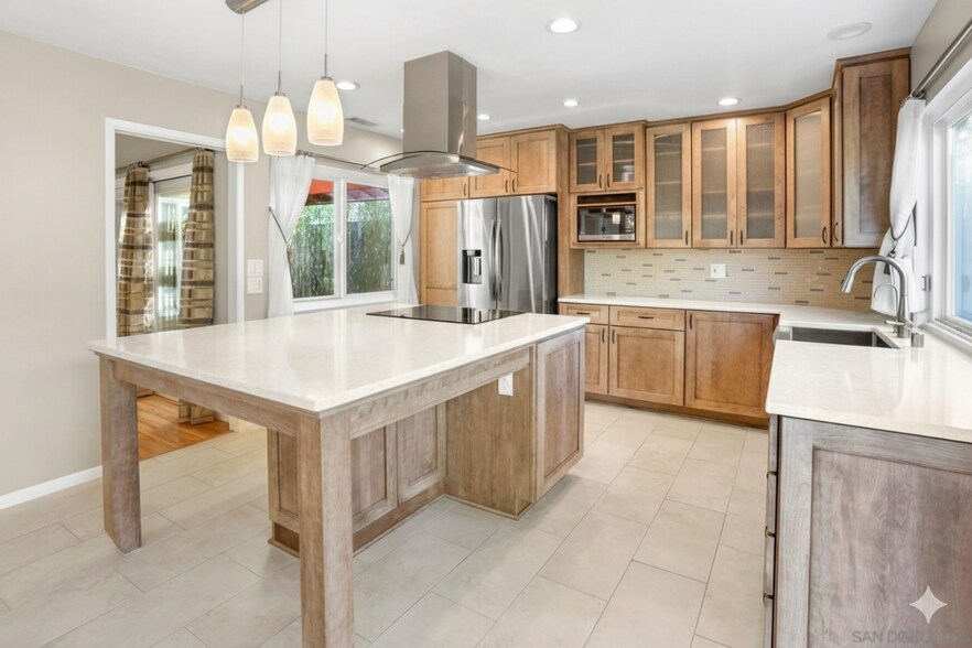 Building Photo - 17610 Hada Dr