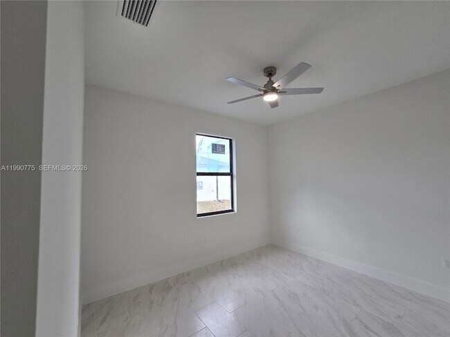 Building Photo - 4626 Connie Ave N