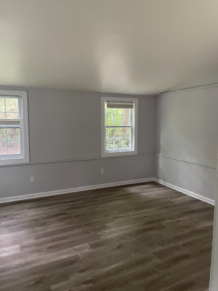 Building Photo - 28 Salem Rd