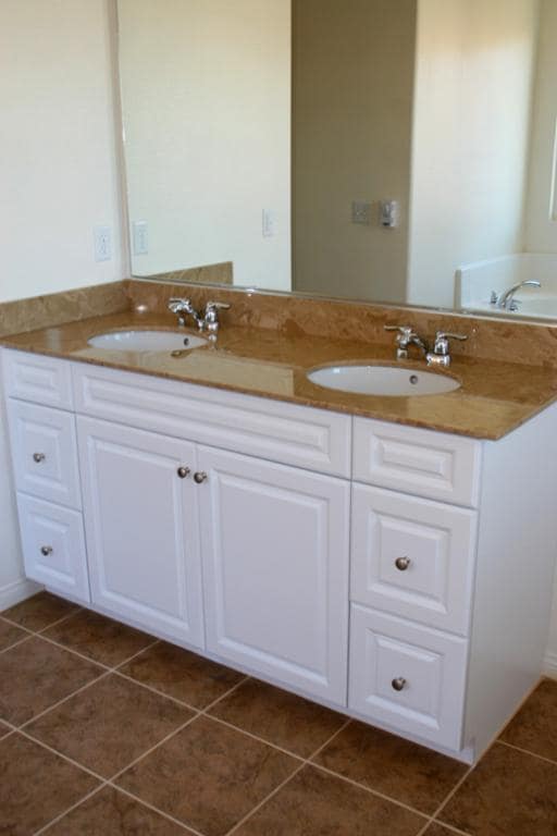 Building Photo - 15157 Goshen Ct