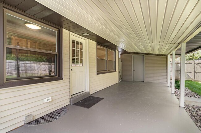 Building Photo - 24 Cornell Dr