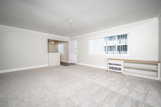 Palms B17 living2 (1) - Palms at the Pruneyard