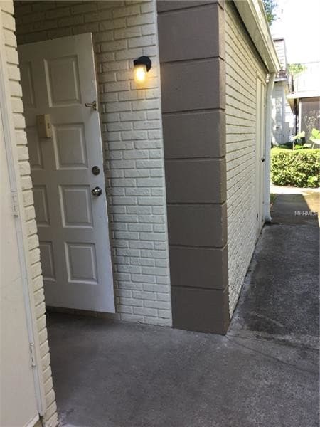 Building Photo - 5999 Village Cir S