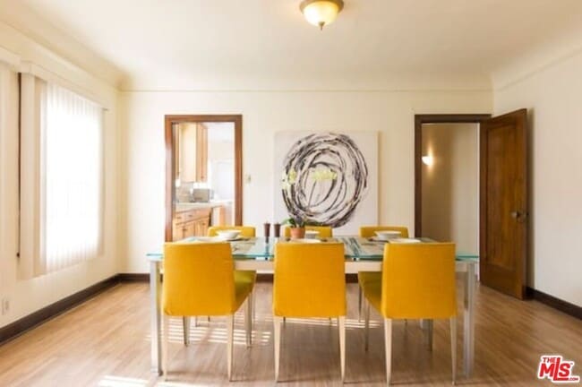 Building Photo - 611 Beachwood Dr