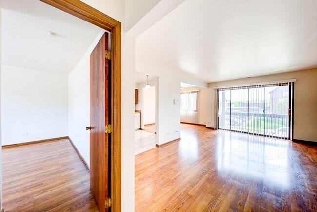 Building Photo - 15706 Peggy Ln