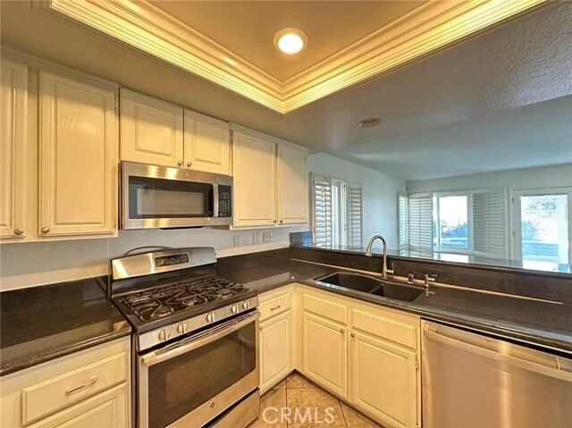 Building Photo - 15442 Ficus St