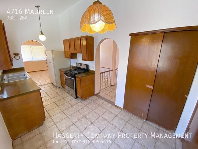 Building Photo - 4716 Maureen-