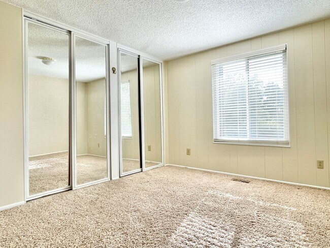 Building Photo - Skiers Haven Near Cottonwood Canyons!