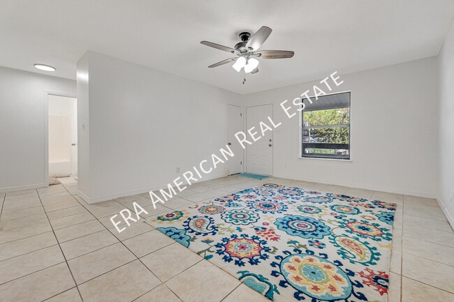 Building Photo - 508 Landview Dr