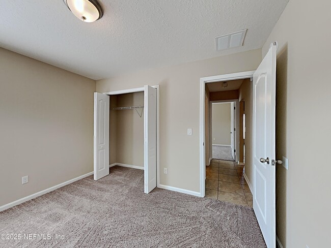 Building Photo - 1865 Woodland Glen Road