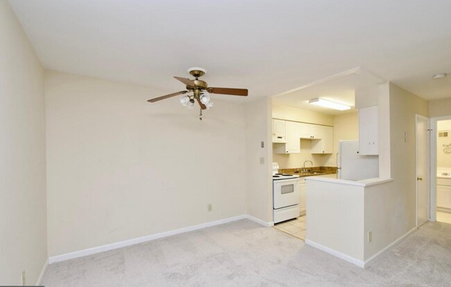 Building Photo - Charming 1BR/1BA Condo in Cardinal Forest, Springfield! Rent Includes Gas, Water, Sewer & Trash