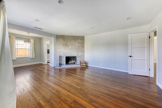 Building Photo - 4715 Berryman Ave