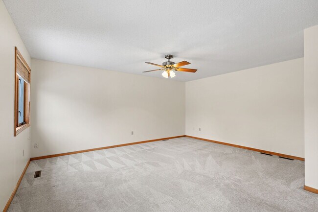 Building Photo - 9173 Princeton Rd