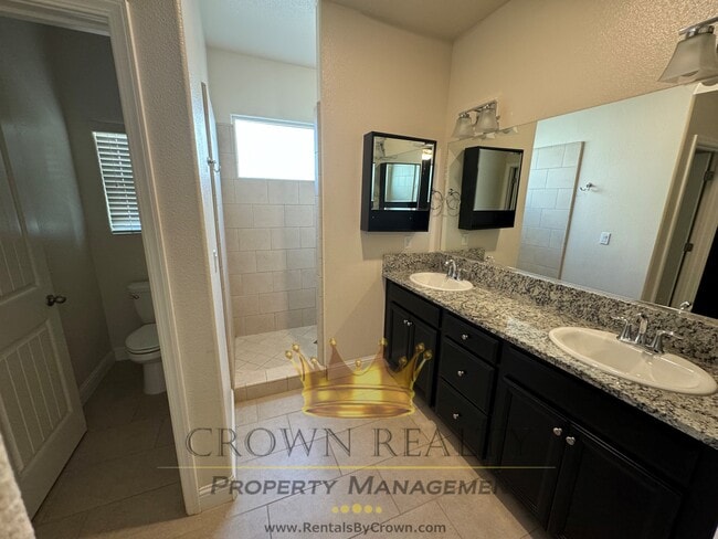 Building Photo - 1653 Brightside St