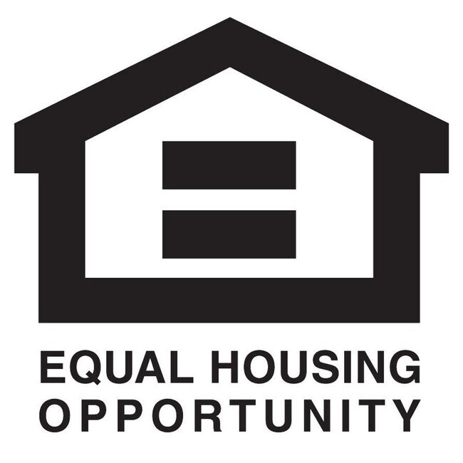 Building Photo - 3 Bedroom Available NOW!