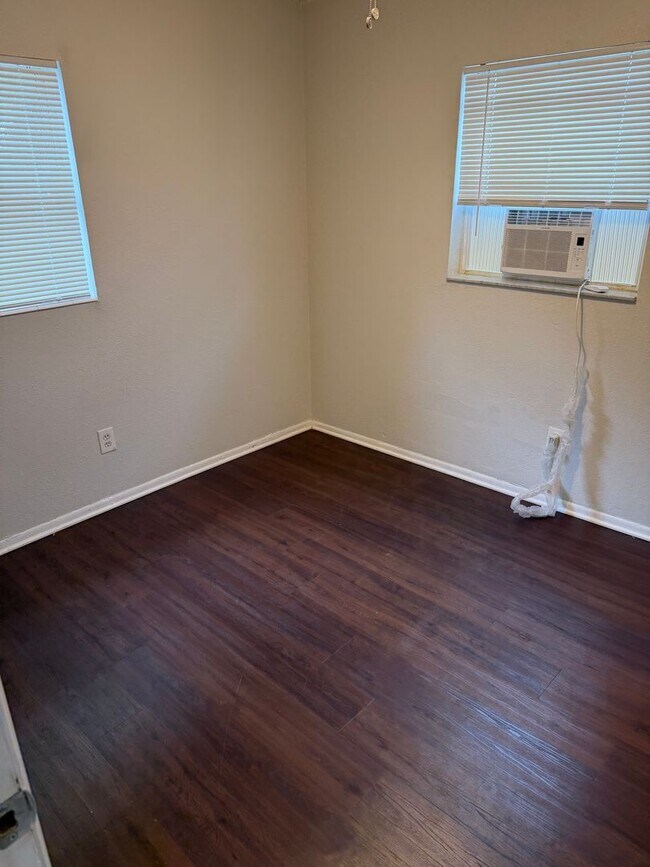 Building Photo - Charming 2-Bedroom, 1-Bath Home with Great Outdoor Spaces!