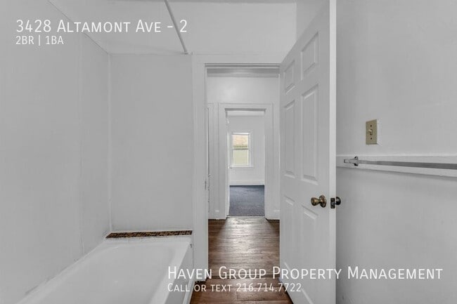 Building Photo - 3428 Altamont Ave