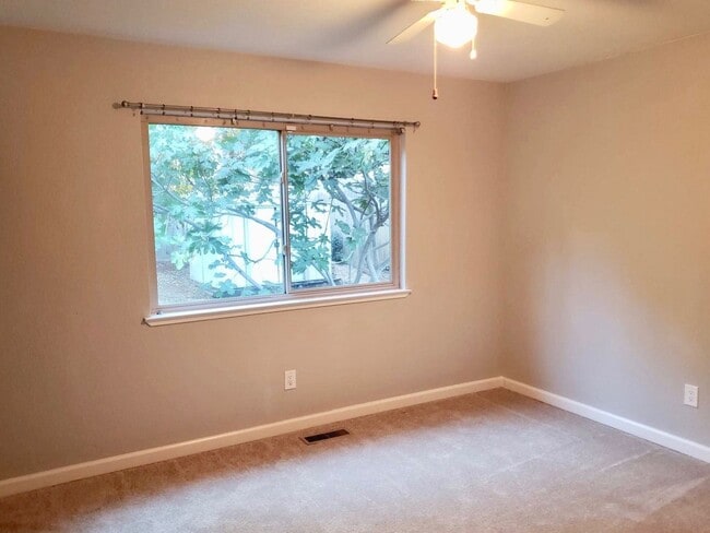 Building Photo - SKYRIDGE HOUSE