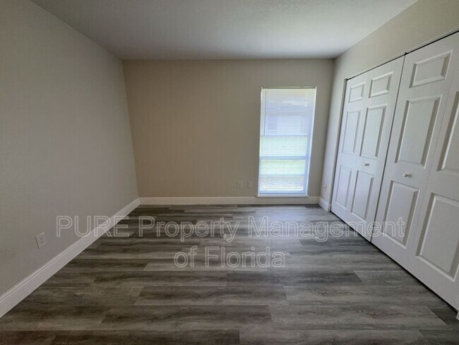 Building Photo - 5485 SE 30th Pl