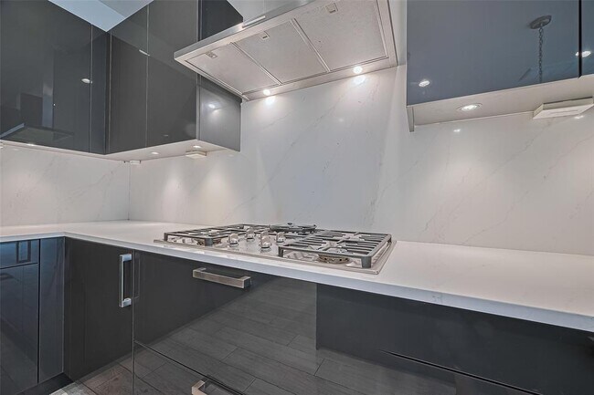 Building Photo - 11603 Royal Ivory Crossing