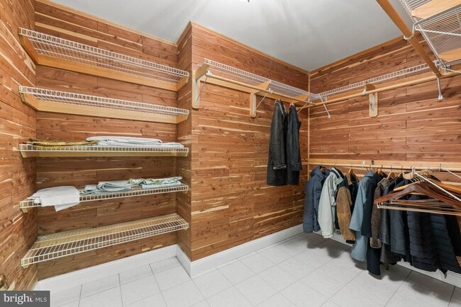 Building Photo - 9735 Beman Woods Way