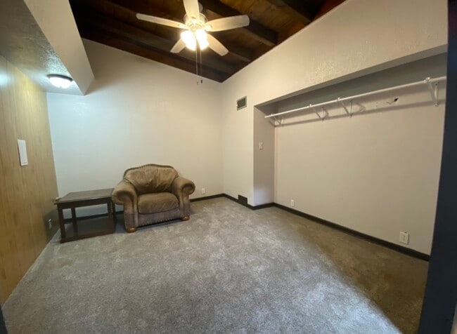 Building Photo - 6211 N College Dr