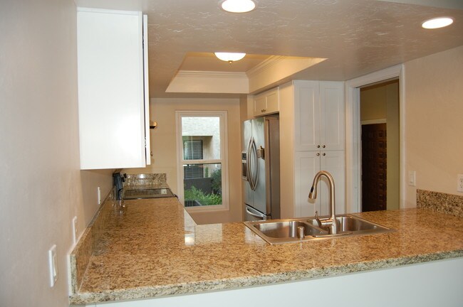 Kitchen - 1911 Estrella De Mar Ct