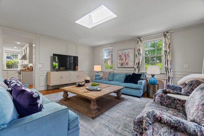 Building Photo - 91 Algonquin Rd